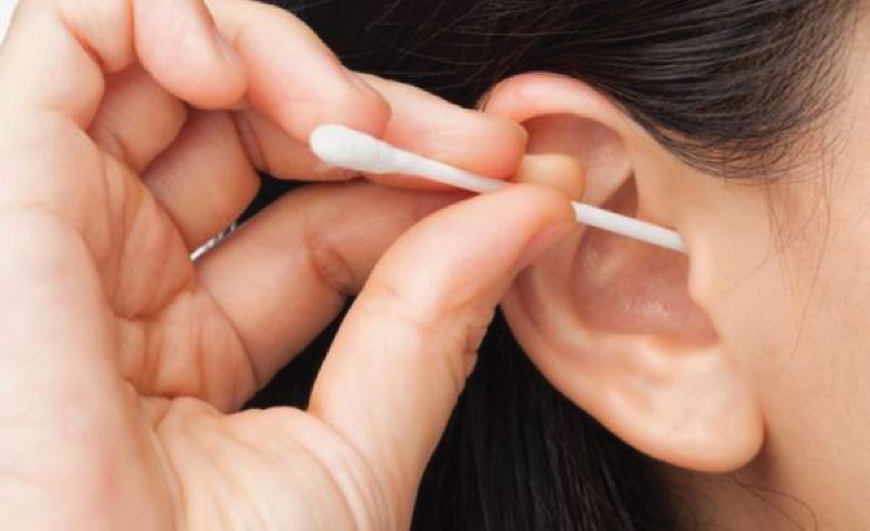 Stop Penggunaan Cotton Bud Sekarang Juga, Ini Alasannya