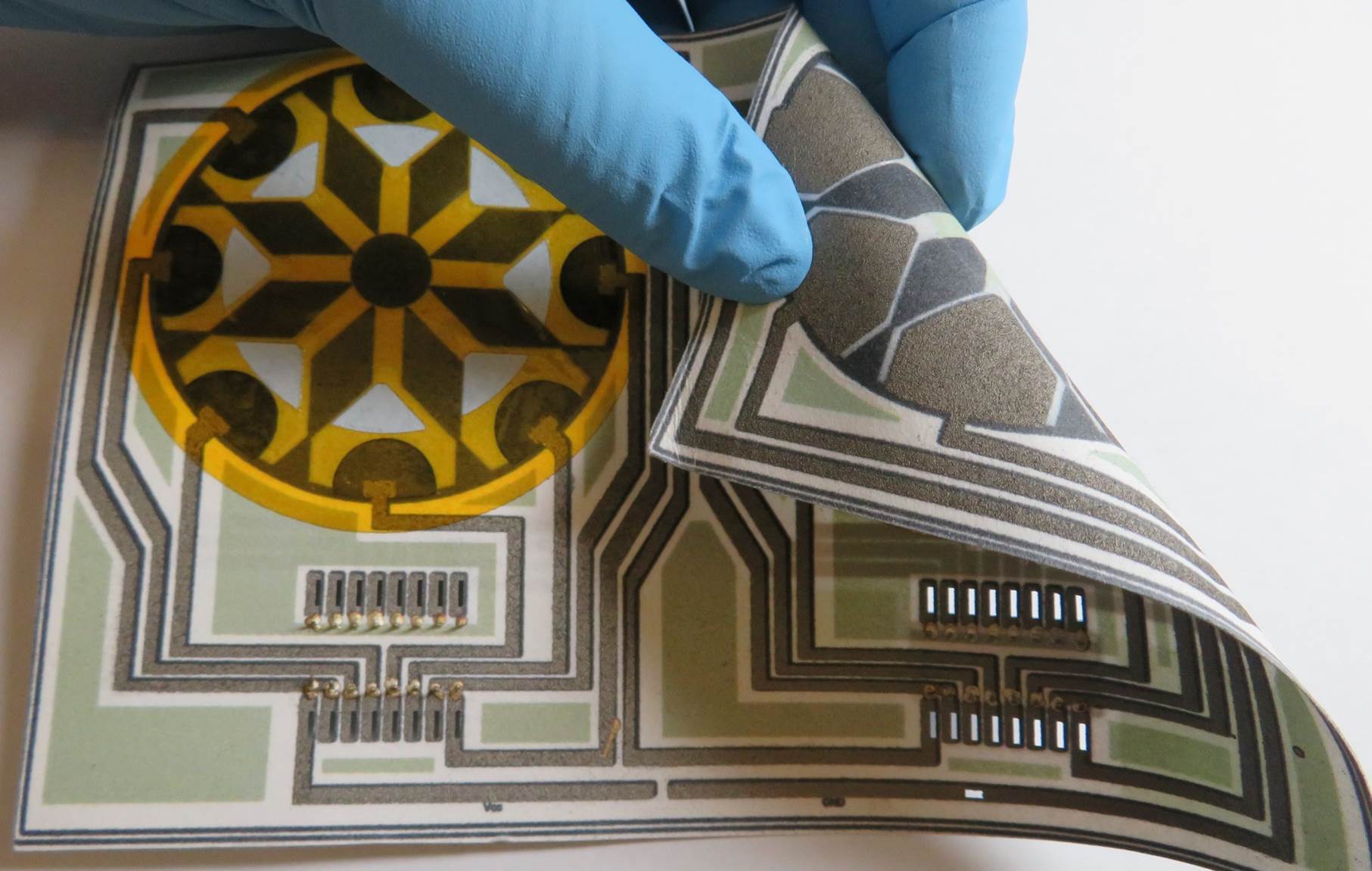 Baterai Kertas Bertenaga Bakteri