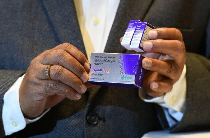 WHO Setujui Penggunaan Vaksin Tifus Baru yang Murah dan Aman untuk Bayi