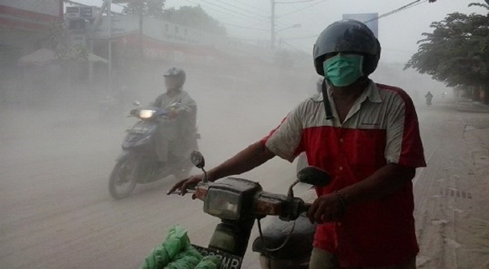 Batuk Karena Hirup Abu Vulkanik, Ini Yang Harus di Lakukan