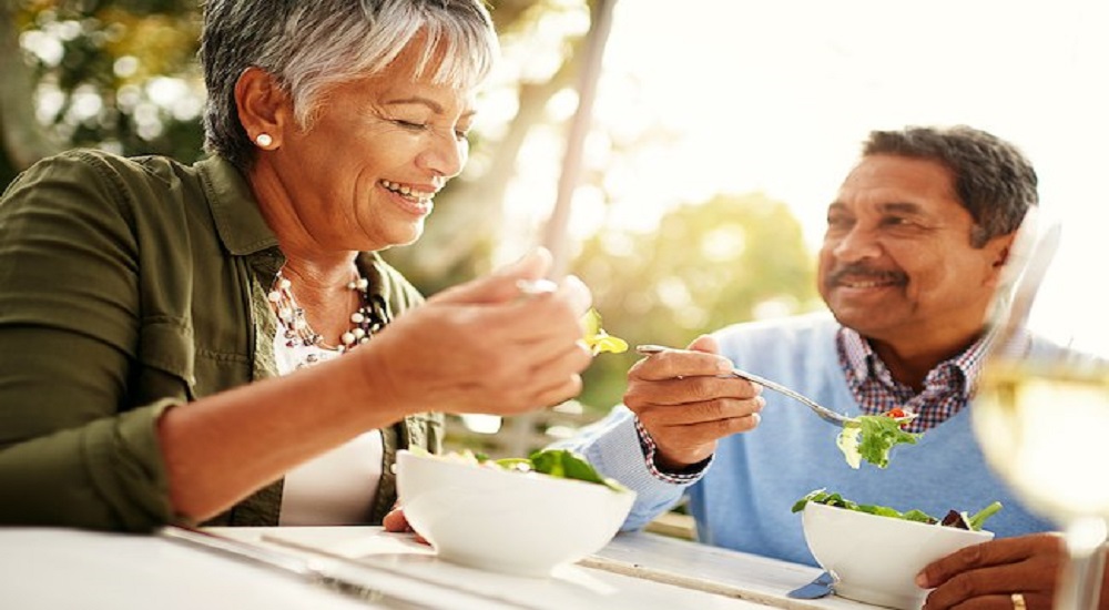Alternatif Sumber Vitamin yang Anda Butuhkan di Usia Senja